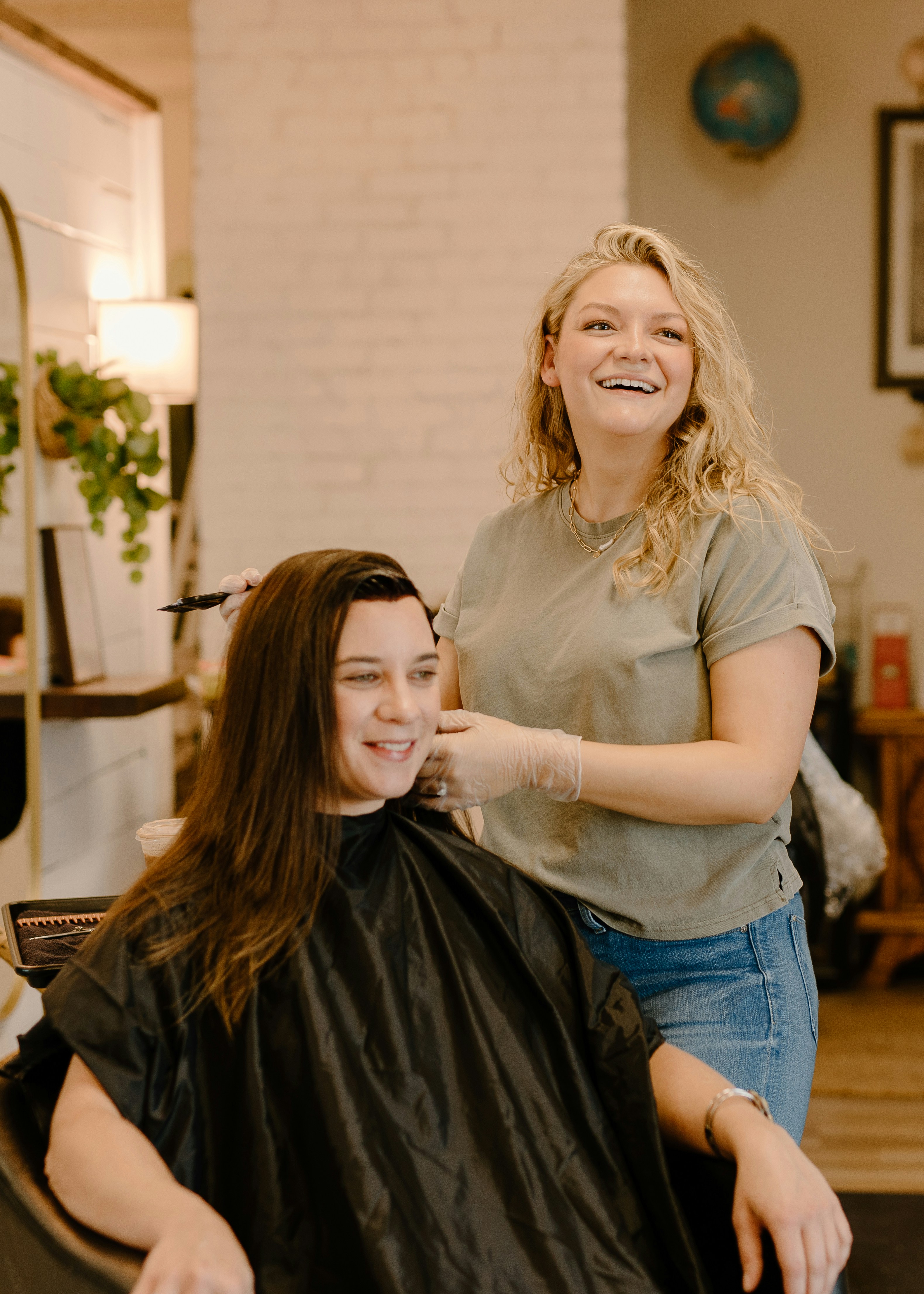 Friseurin mit Kundin